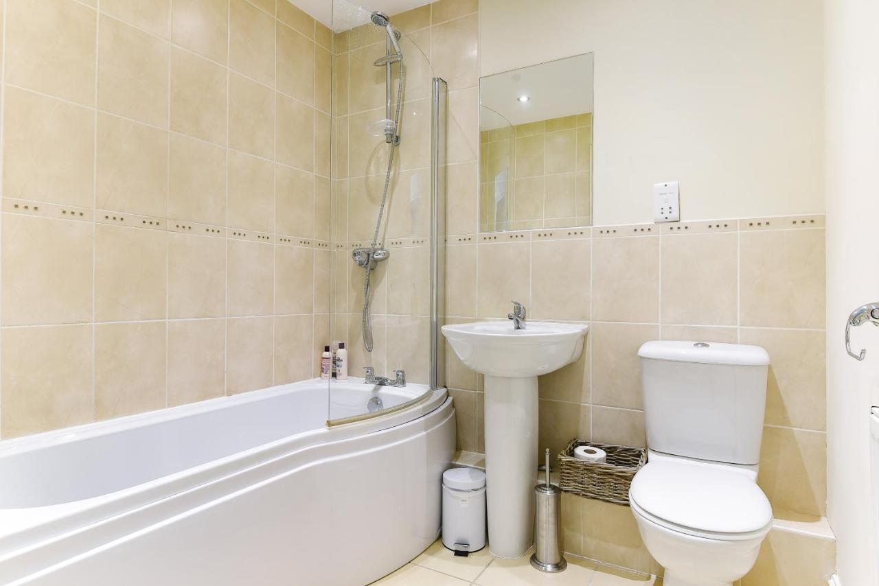 Exclusive Use - 1 Bedroom Apartment - Willow Court, 19 Double Street, Spalding, Pe11 2Aa Extérieur photo